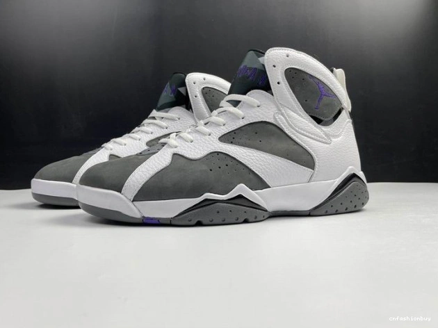 (2021) Retro Jordan Flint CU9307-100 7 0809